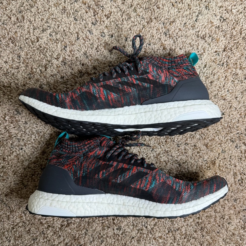 adidas Ultra Boost Mid Multi-Color Dark Grey